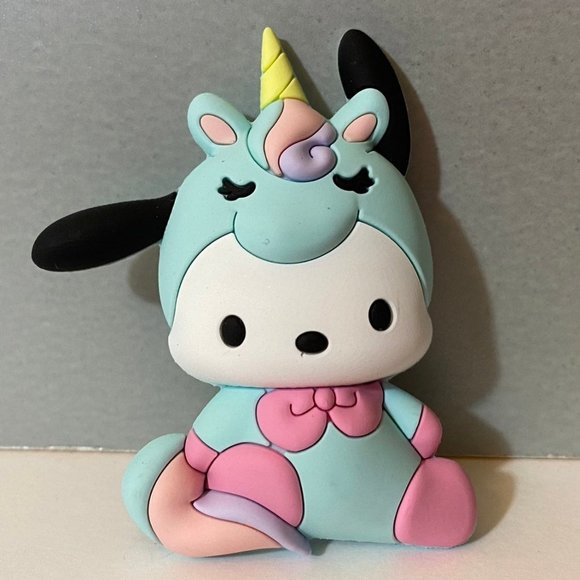 Sanrio Hello Kitty & Friends Unicorn Pochacco Magnet - Picture 1 of 3